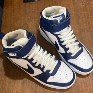 Nike hightop shoes Boys size 6